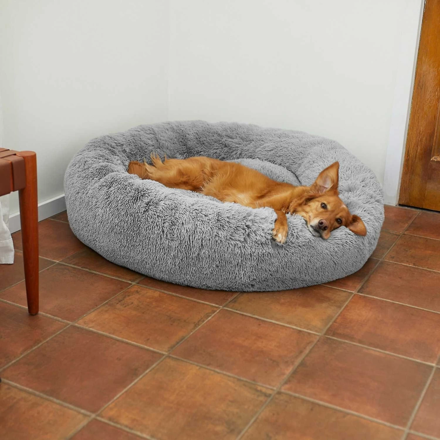 Frisco Eyelash Cat & Dog Bolster Bed & Frisco Eyelash Cat & Dog Bolster Bed - Image 9
